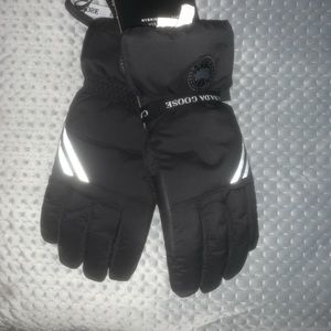 Canada Goose Gloves